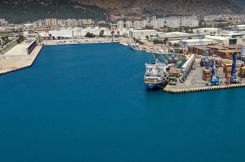 ANTALYA LİMANI ÇEKEK YERİ VE GEMİ BAĞLAMA RIHTIM İNŞAATI