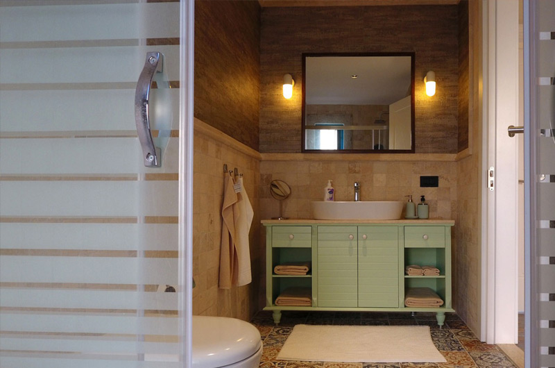 URLA VINEYARD ROAD HOUSES PROJECT