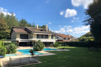 Maisons Sakli Koru